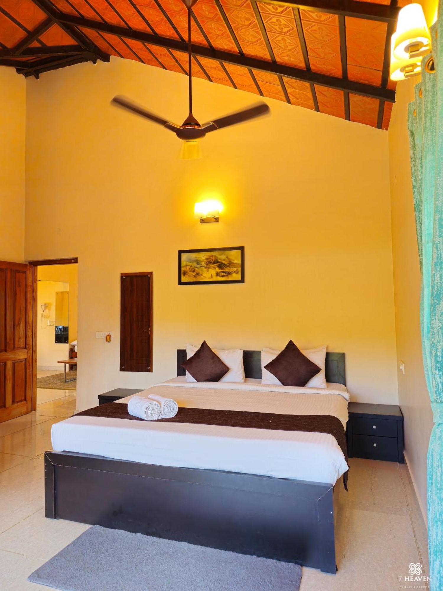 7 Heaven Villas & Resorts Чикмагалур Экстерьер фото